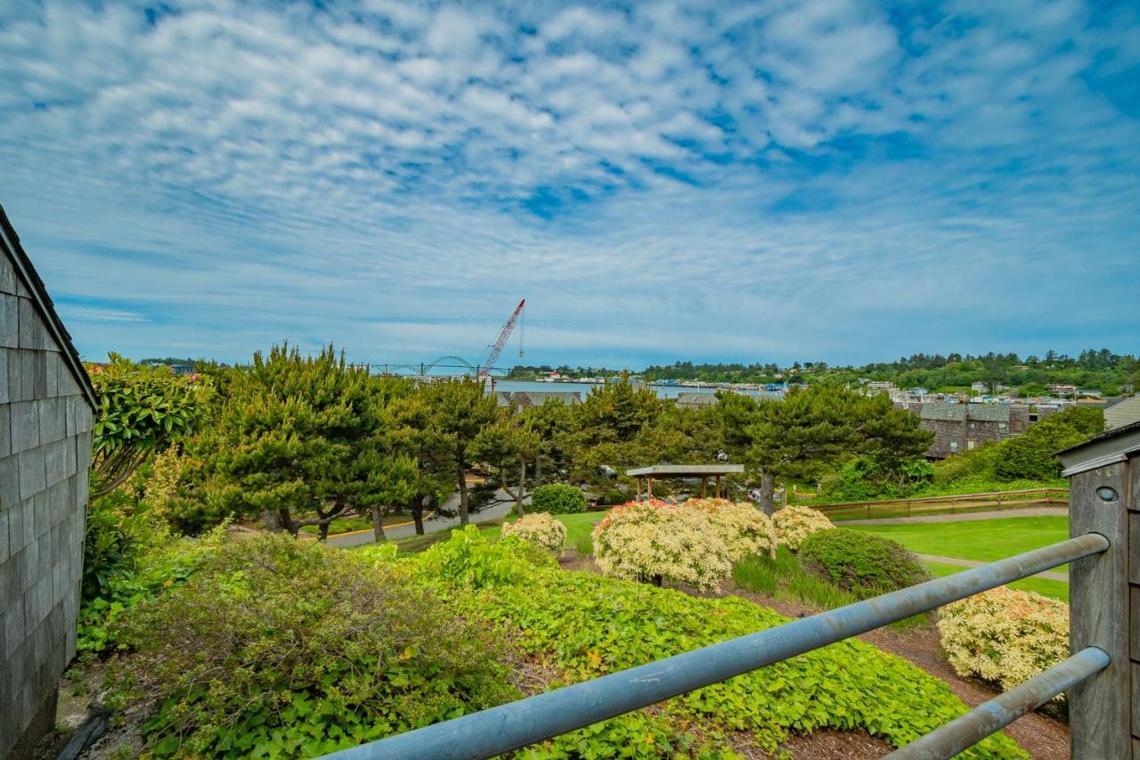 Embarcadero Resort Newport Buitenkant foto